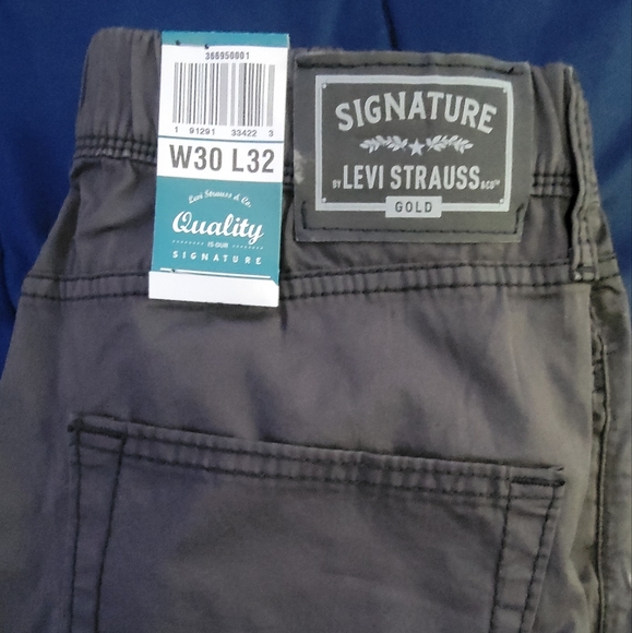 Men's Levi pants - Picture 2 of 3